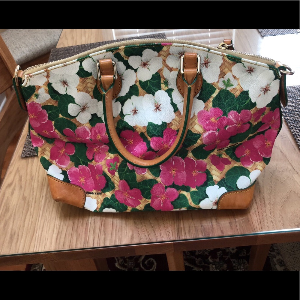 Dooney and Bourke purse